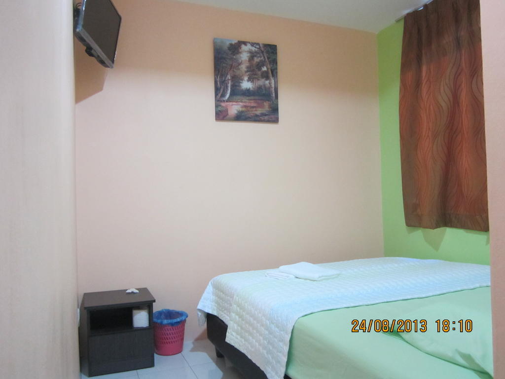 Best Seven Motel Kuah Phòng bức ảnh